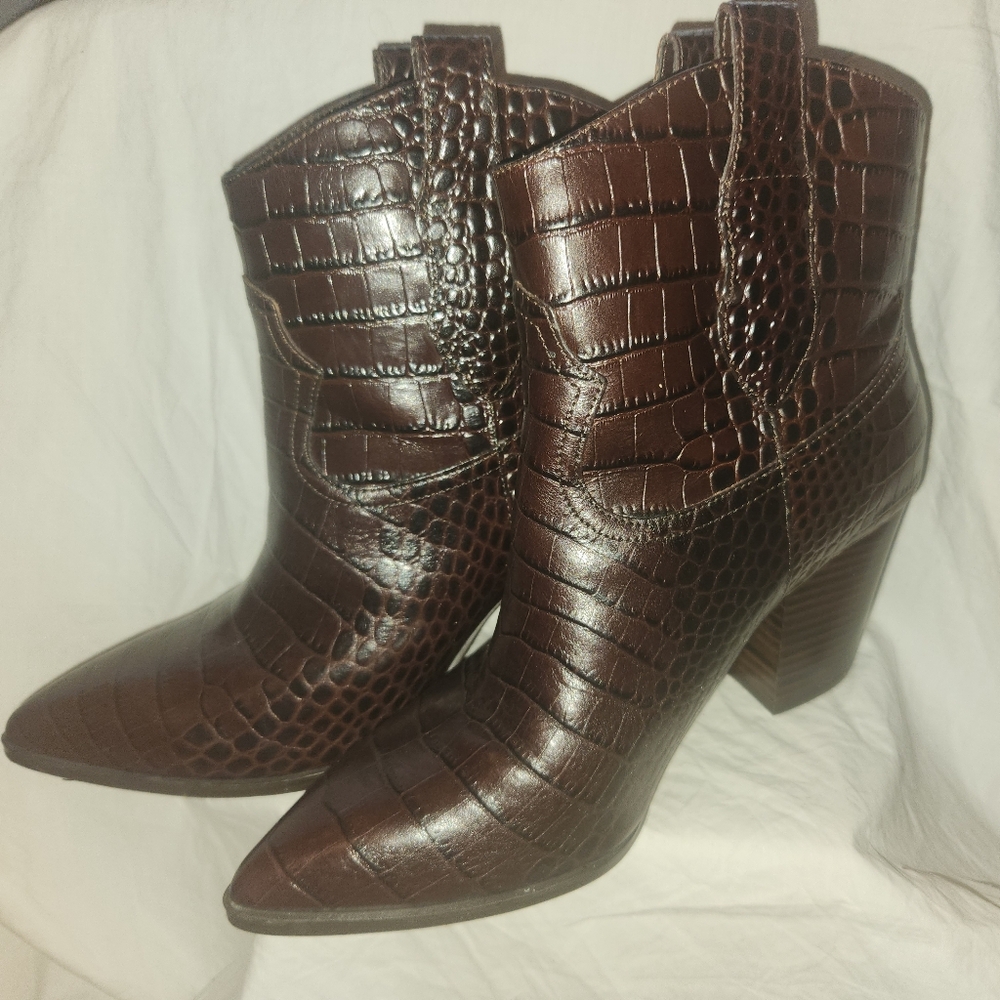 Gibson latimer cow leather ankle boots